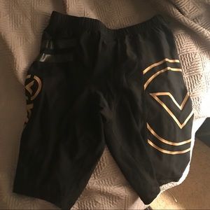 Men’s virus compression shorts